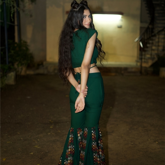 Green embroidered co-ord set - Picture 4 of 5